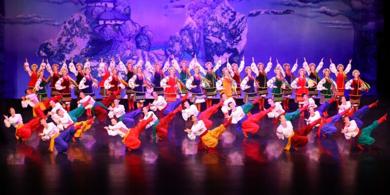 Ukrainian Shumka Dancers